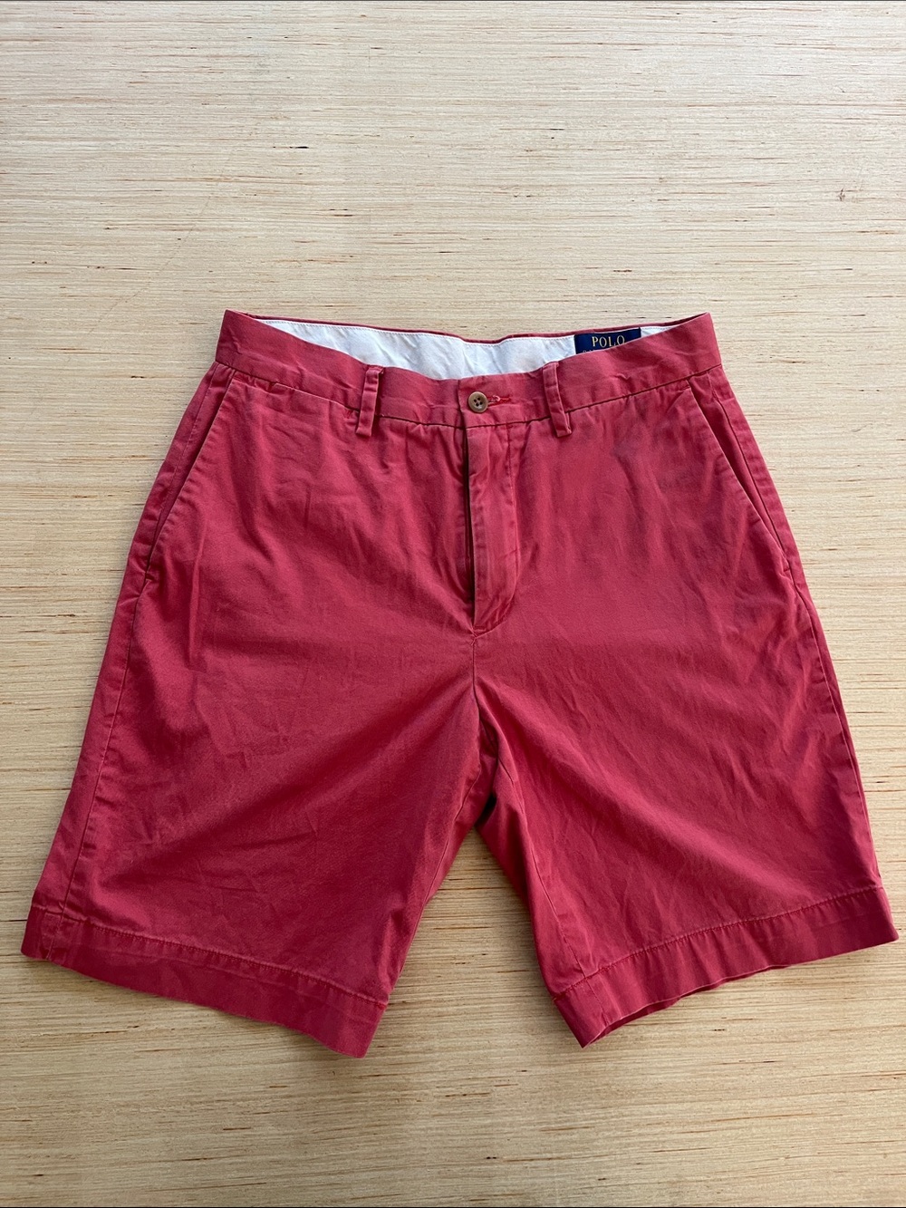 Polo by Ralph Lauren Red Flat-Front Men’s Chino Shorts - size 29